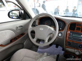 2009款现代索纳塔