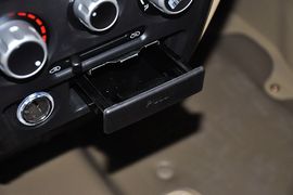 2012款东风小康C37
