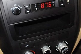 2012款东风小康C37