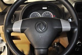 2012款东风小康C37