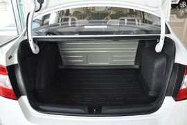 2013款斯柯达昕锐1.4L手动乐选型