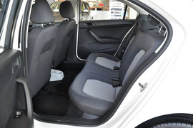 2013款斯柯达昕锐1.4L手动乐选型