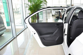 2013款斯柯达昕锐1.4L手动乐选型