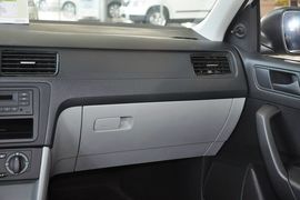 2013款斯柯达昕锐1.4L手动乐选型