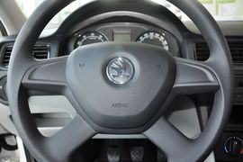 2013款斯柯达昕锐1.4L手动乐选型