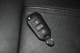 2013款标致3008