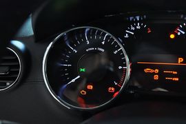 2013款标致3008