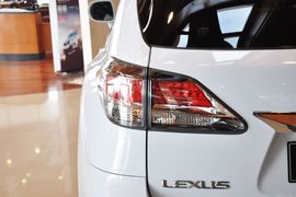 2013款雷克萨斯RX350典雅版