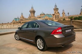 2009款沃尔沃S80L试驾
