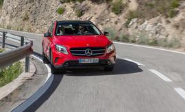 2015款奔驰GLA海外试驾实拍