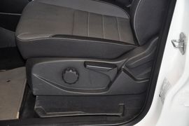 2013款福特翼虎1.6GTDi自动舒适型