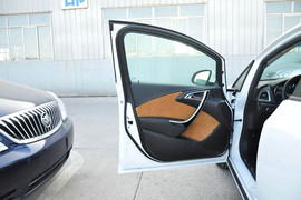 2014款别克英朗XT