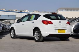 2014款别克英朗XT