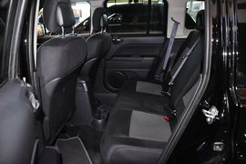 2014款Jeep自由客2.4L