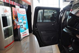 2014款Jeep自由客2.4L