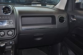 2014款Jeep自由客2.4L