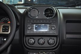 2014款Jeep自由客2.4L