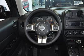 2014款Jeep自由客2.4L