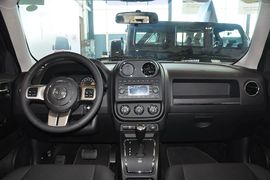 2014款Jeep自由客2.4L