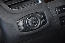 2012款福特锐界2.0T尊锐型