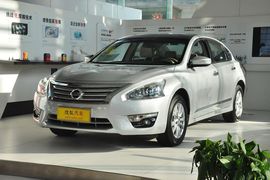 2013款日产天籁2.0L