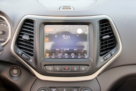 Jeep自由光2.4L西安实拍图