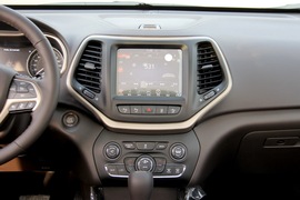 Jeep自由光2.4L西安实拍图