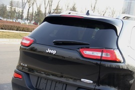 Jeep自由光2.4L西安实拍图