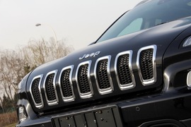 Jeep自由光2.4L西安实拍图