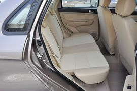 2013款北京汽车E130手动乐天型