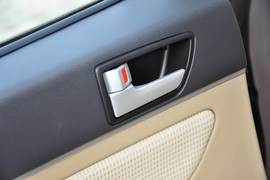 2013款北京汽车E130手动乐天型