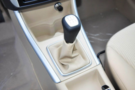 2013款北京汽车E130手动乐天型