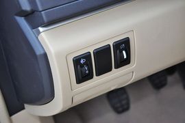 2013款北京汽车E130手动乐天型