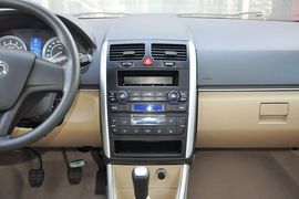 2013款北京汽车E130手动乐天型