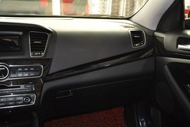 2013款起亚凯尊2.4L