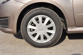 2013款北京汽车E130手动乐天型