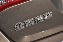 2013款北京汽车E130手动乐天型