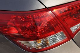 2013款北京汽车E130手动乐天型