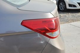 2013款北京汽车E130手动乐天型