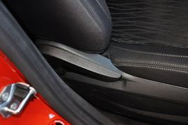 2013款福特翼搏1.5L