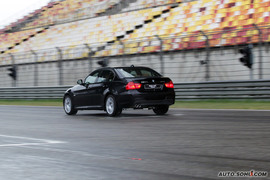 宝马325i
