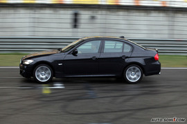 宝马325i