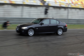 宝马325i