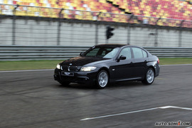宝马325i