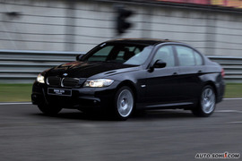 宝马325i