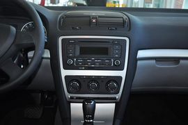 2014款斯柯达明锐1.6L手自一体逸致版