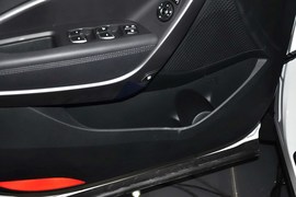 2013款现代全新胜达2.4L自动四驱智能型