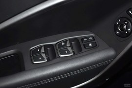 2013款现代全新胜达2.4L自动四驱智能型