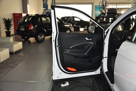 2013款现代全新胜达2.4L自动四驱智能型