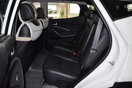 2013款现代全新胜达2.4L自动四驱智能型